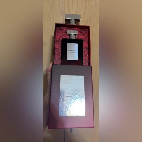 Ralph Lauren Romance Elixir - Picture 3 of 9